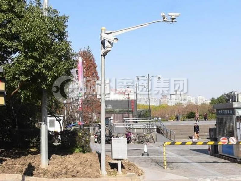 DJG-024，電子警察桿，治安監(jiān)控桿