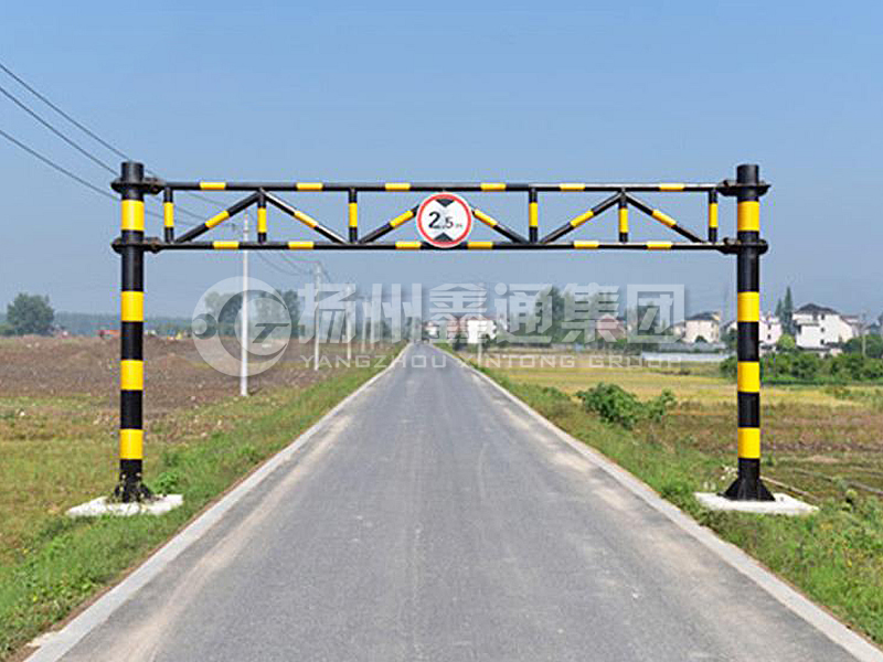 LMJ-020，鄉(xiāng)道限高龍門架