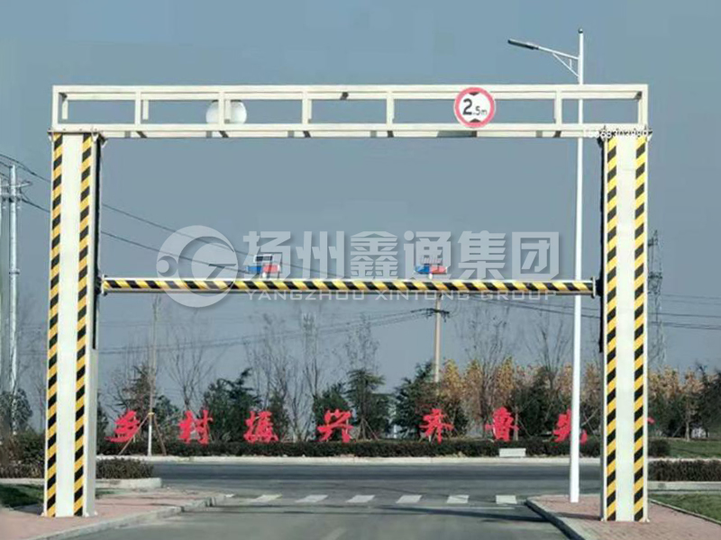 LMJ-028，升降式限高龍門架