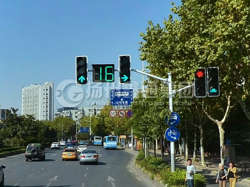 XHDG-039，燕翅信號(hào)燈桿，南京信號(hào)燈桿