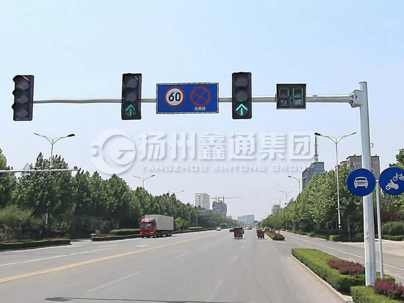 XHDG-060，八棱懸臂信號燈桿